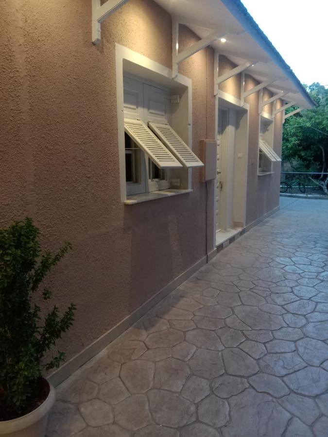 Menegis Apartment Zakynthos Exterior photo
