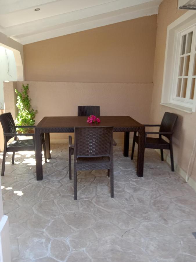 Menegis Apartment Zakynthos Exterior photo