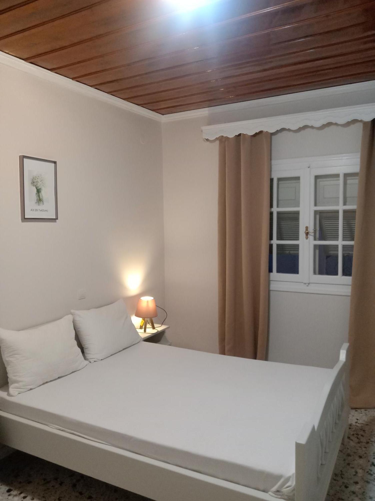 Menegis Apartment Zakynthos Exterior photo